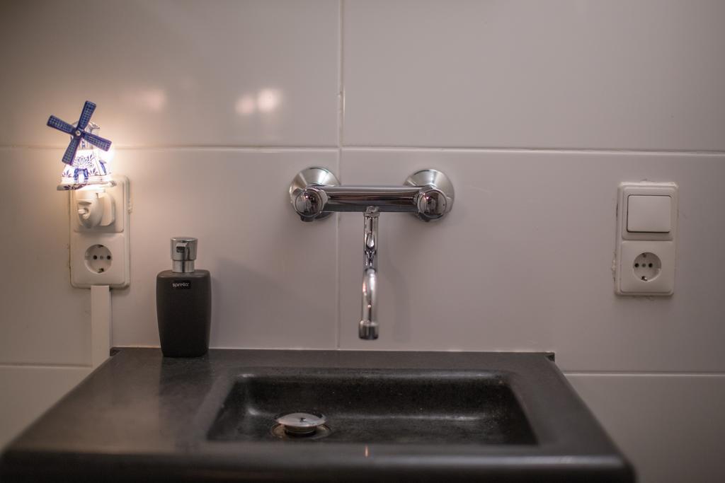 Sleep At Slim Amsterdam Bed & Breakfast Phòng bức ảnh